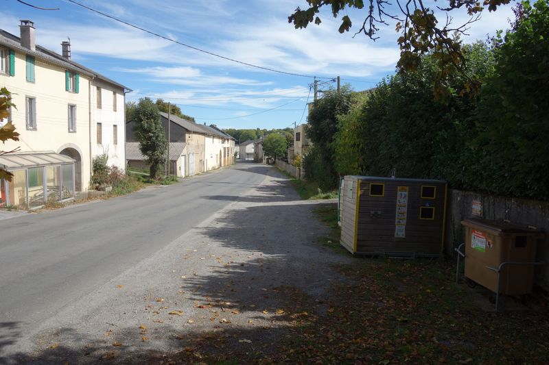 de l'arr&ecirc;t de Laucate &agrave; la halte de la Trivalle