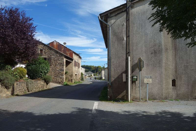 de l'arr&ecirc;t de Laucate &agrave; la halte de la Trivalle