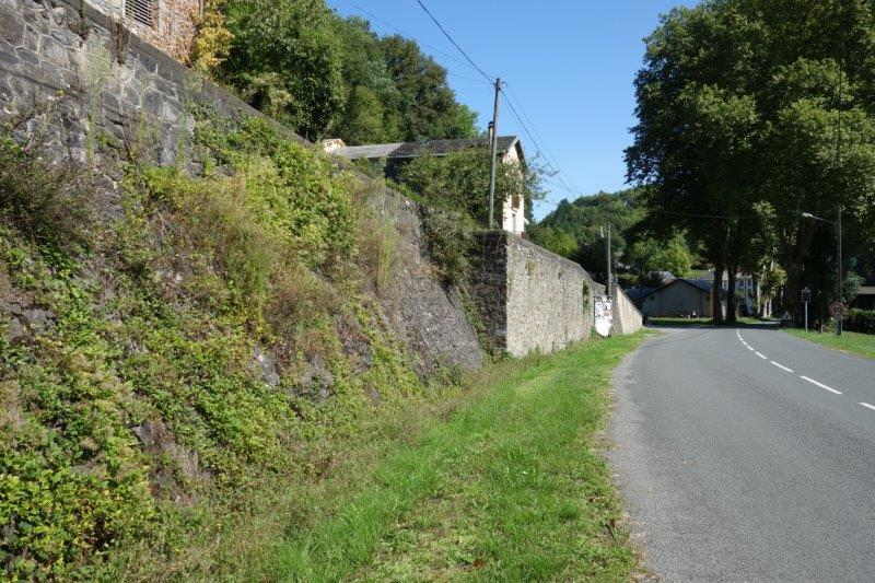 Agrandir l'image De la gare de Lacaze à la gare de Pierre-Ségade