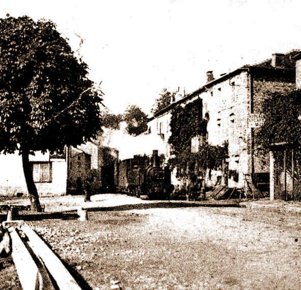 Agrandir l'image De la gare de Lacaze à la gare de Pierre-Ségade