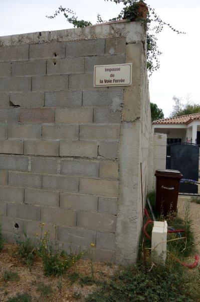 Agrandir l'image de la gare d'Uzès à la gare de Montaren