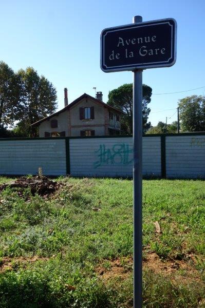 Agrandir l'image Avenue de la gare (panneau) à Bessières
