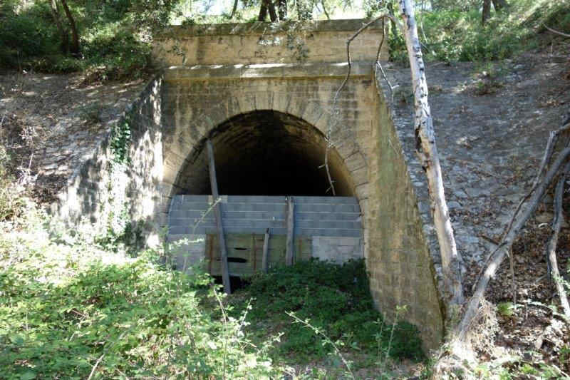 Agrandir l'image De la halte de Nizas-Bourg à la gare de Caux