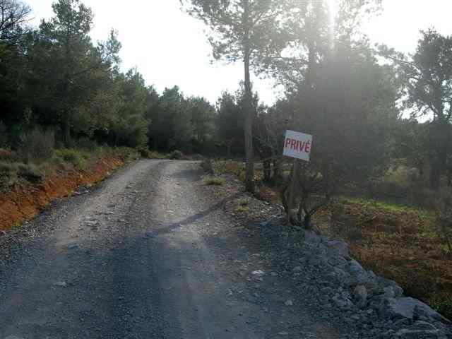 Agrandir l'image Chemin privé vers le Col de la Crouzette