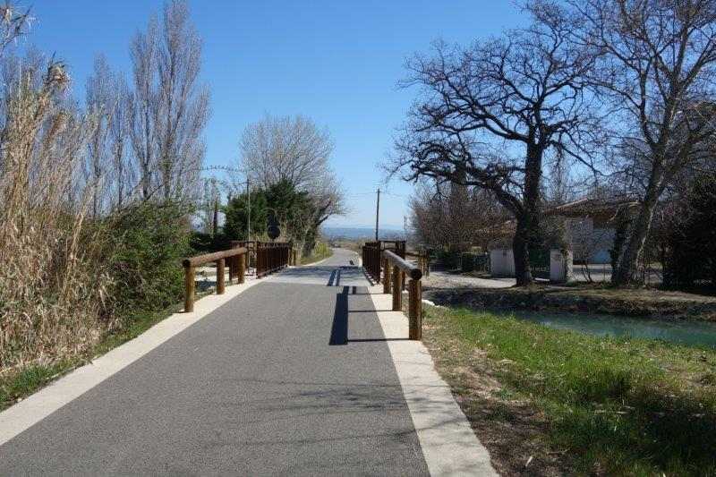 Agrandir l'image De la gare de Robion à la gare de Maubec