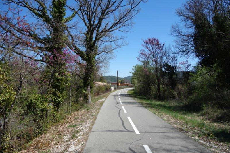 Agrandir l'image De la halte d'Apt-Madeleine à la gare de Saignon