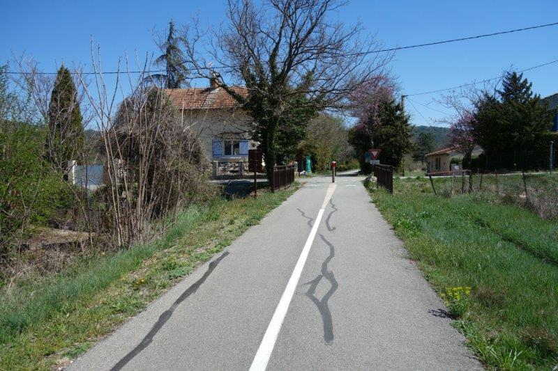 Agrandir l'image De la halte d'Apt-Madeleine à la gare de Saignon
