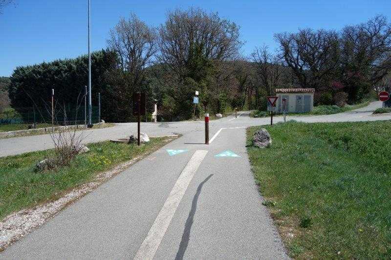Agrandir l'image De la halte d'Apt-Madeleine à la gare de Saignon