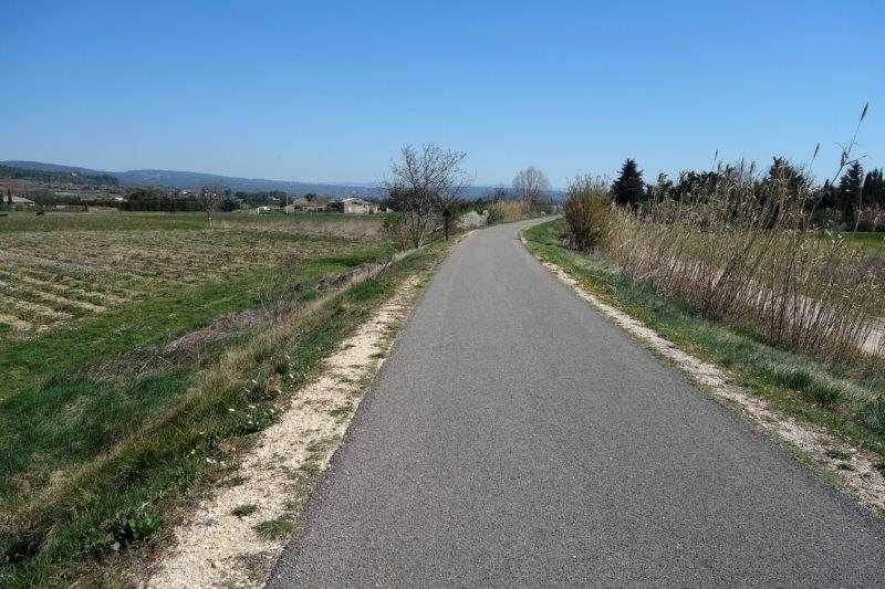 Agrandir l'image De la gare de Robion à la gare de Maubec
