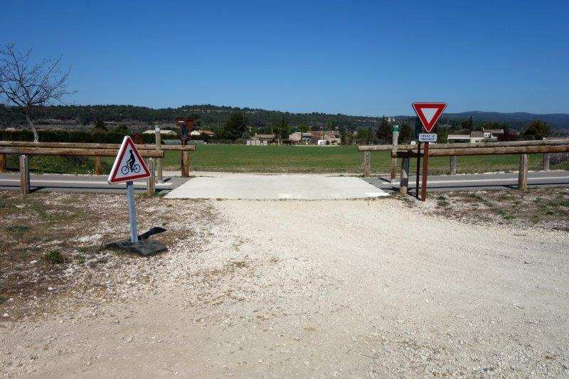 Agrandir l'image De la gare de Robion à la gare de Maubec