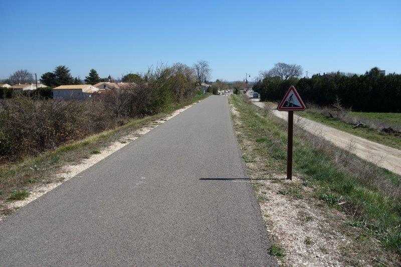 Agrandir l'image De la gare de Robion à la gare de Maubec