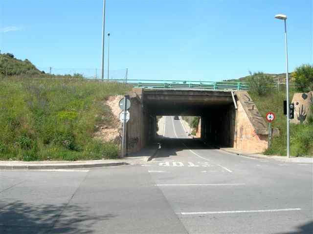 Agrandir l'image Passage sous l'autoroute en sortie de Badalona