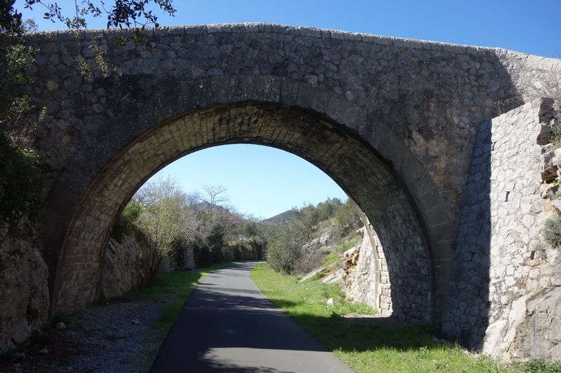 De la gare de Sauve  la gare de Saint-Hippolyte-du-Fort