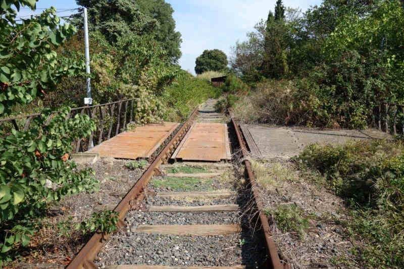 De la gare de Pézenas-Midi à la gare de Lézignan-la-Cèbe