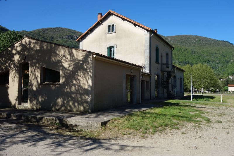 Gare d'Arre et Bez